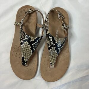 Vionic Kirra Women's Snakeskin Sandals - snake print thong Slingback Size 8